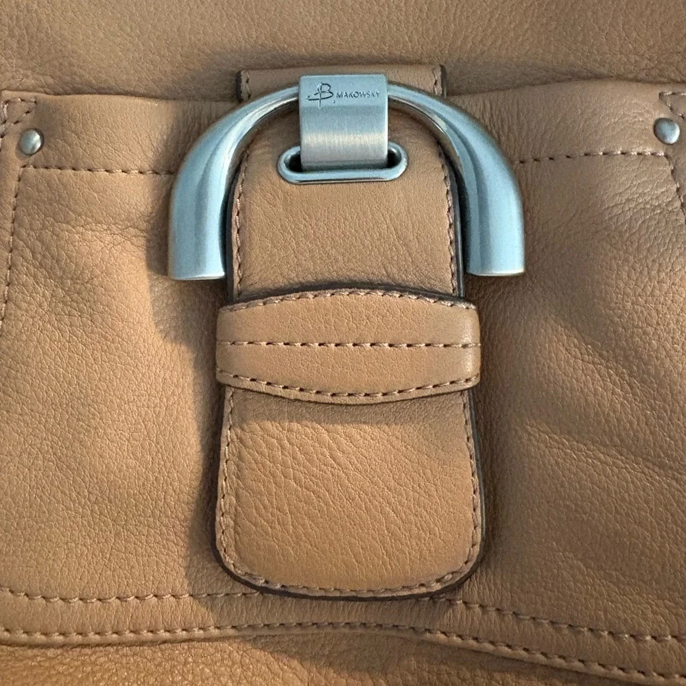 B Makowsky Genuine Leather Bag Crossbody Camel Adjustable Leather Strap New NWOT